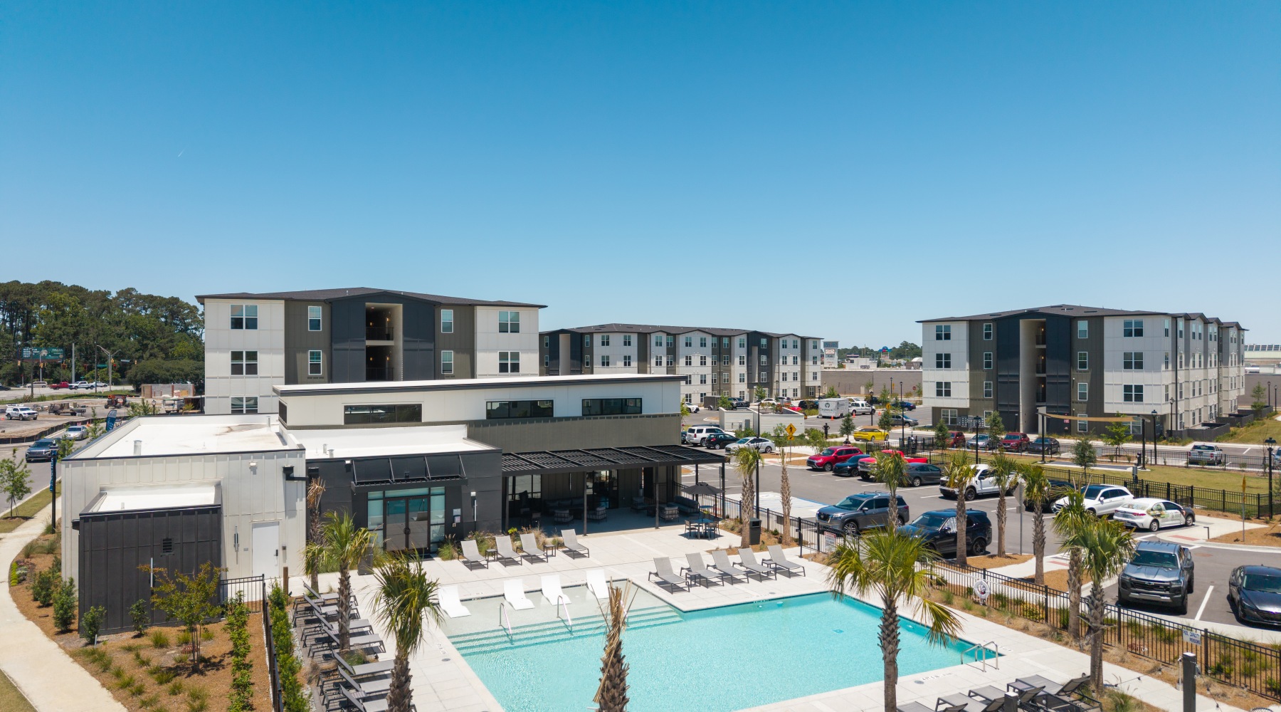 Live Near Oglethorpe Mall & Southside Savannah